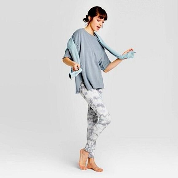 NWT Colsie Gray Oversized Short Sleeve Sweatshirt Size XS - Picture 1 of 7